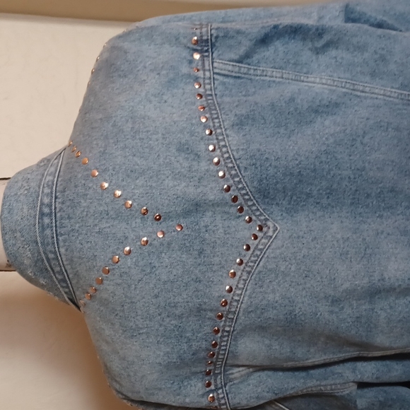 Victoria secrets distressed denim jacket - Picture 2 of 5